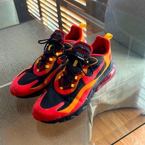 Nike Air Max 270 React Lava